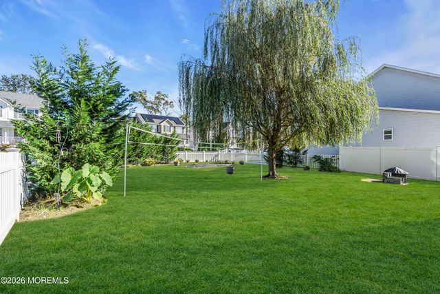 62 Bridle Path, Bayville, NJ 08721