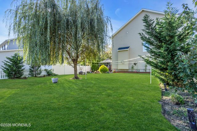 62 Bridle Path, Bayville, NJ 08721