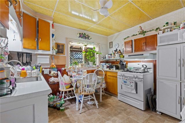 1028 Lakewood Ave, Elliott, PA 15220