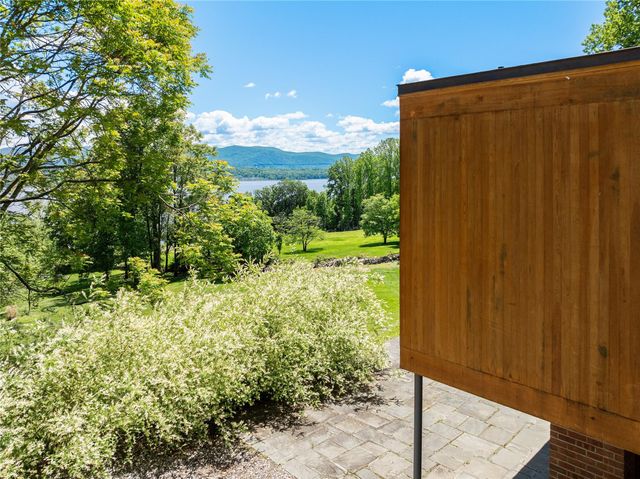 624 River Road, Newburgh, NY 12550