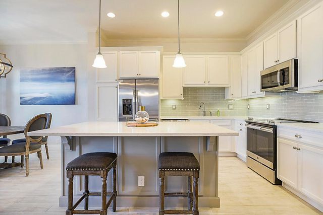 140 Ocean Breeze Drive, Juno Beach, FL 33408