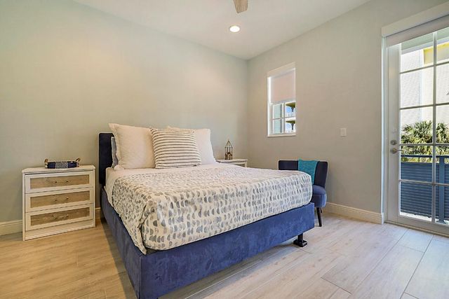 140 Ocean Breeze Drive, Juno Beach, FL 33408