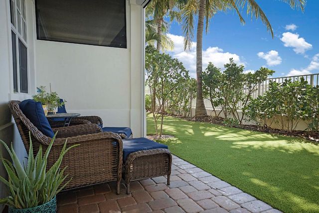 140 Ocean Breeze Drive, Juno Beach, FL 33408