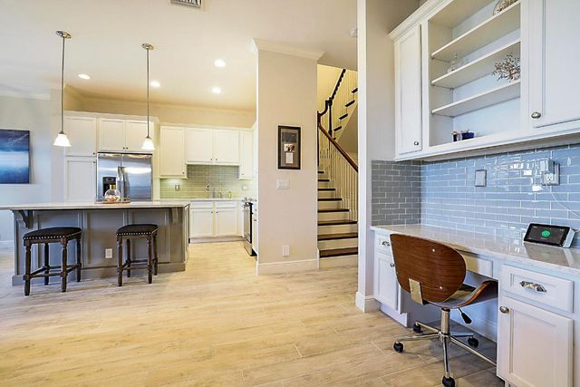 140 Ocean Breeze Drive, Juno Beach, FL 33408