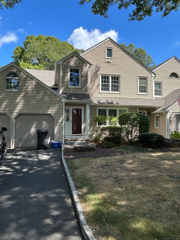 416 Pitkin Hollow 416, Trumbull, CT 06611