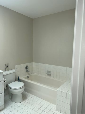 416 Pitkin Hollow 416, Trumbull, CT 06611