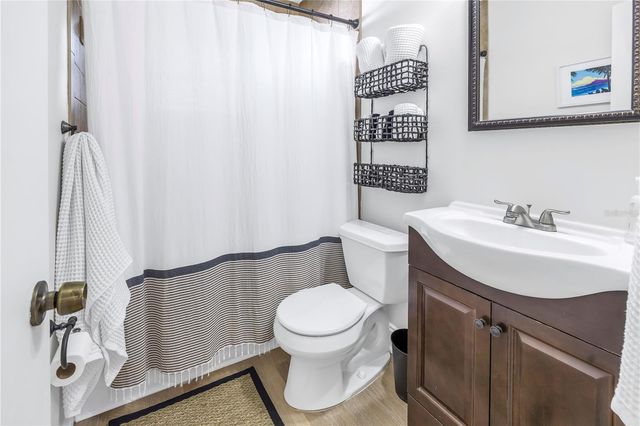 140 31ST AVENUE N, St Petersburg, FL 33704