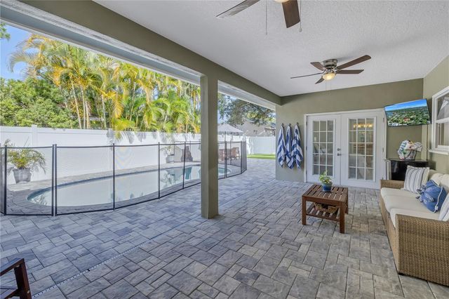 140 31ST AVENUE N, St Petersburg, FL 33704