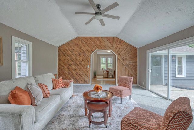 507 Barstow STREET, Waukesha, WI 53188