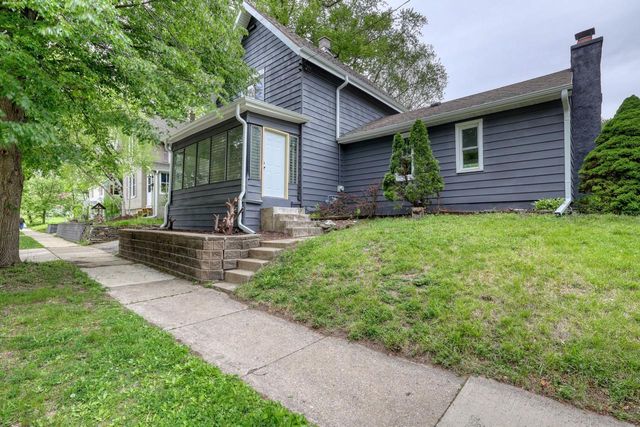 507 Barstow STREET, Waukesha, WI 53188
