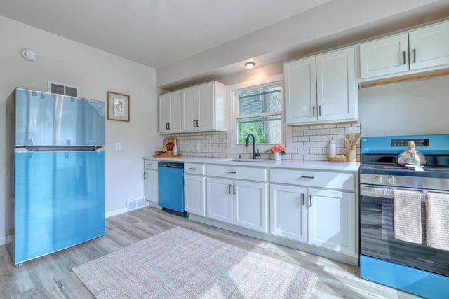 507 Barstow STREET, Waukesha, WI 53188