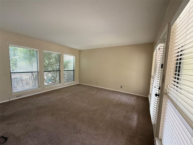 17 Casa Verde ST 17, Lakeway, TX 78734