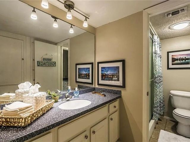 17 Casa Verde ST 17, Lakeway, TX 78734