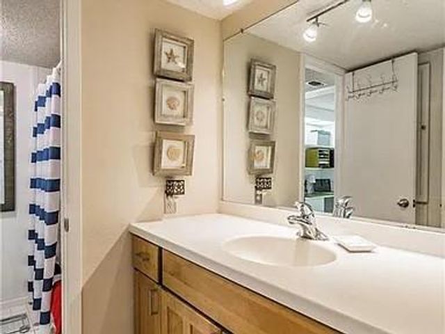 17 Casa Verde ST 17, Lakeway, TX 78734