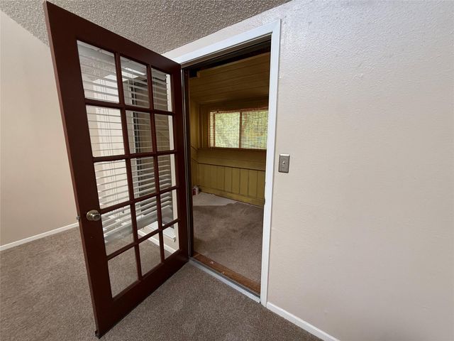 17 Casa Verde ST 17, Lakeway, TX 78734
