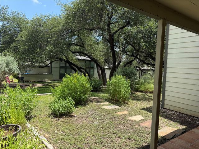 17 Casa Verde ST 17, Lakeway, TX 78734