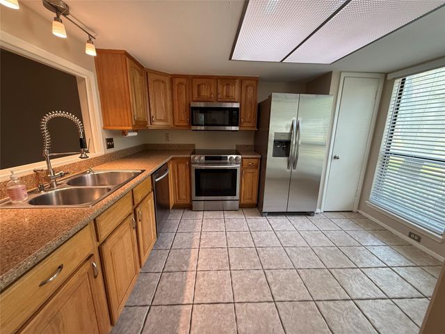 17 Casa Verde ST 17, Lakeway, TX 78734