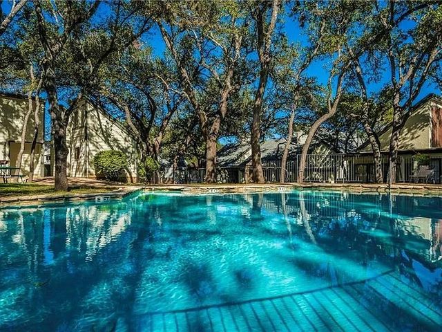 17 Casa Verde ST 17, Lakeway, TX 78734