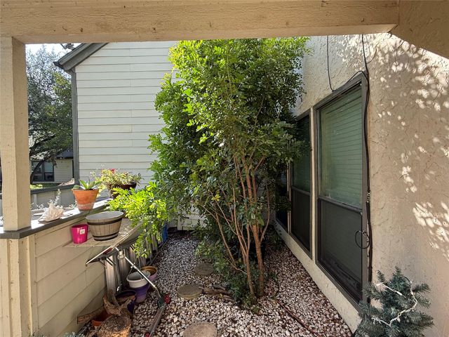 17 Casa Verde ST 17, Lakeway, TX 78734
