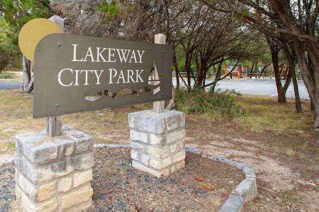 17 Casa Verde ST 17, Lakeway, TX 78734