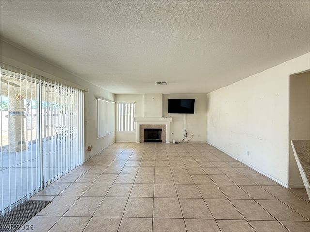 8852 Polo Bay Circle, Las Vegas, NV 89117