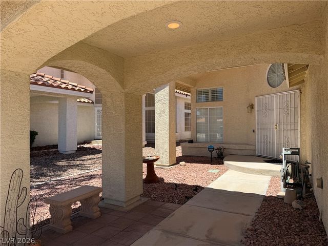 8852 Polo Bay Circle, Las Vegas, NV 89117