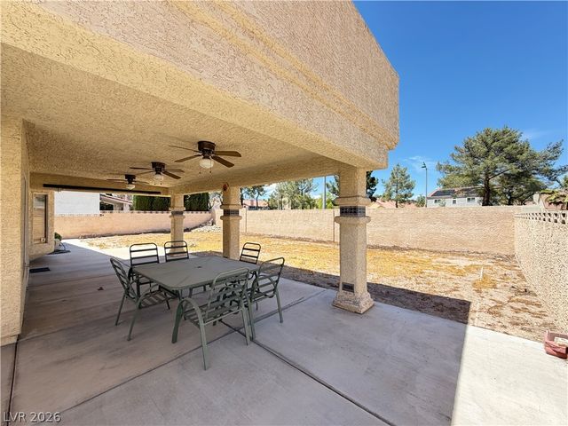 8852 Polo Bay Circle, Las Vegas, NV 89117