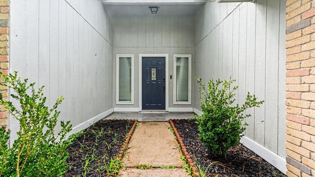2431 Tall Ships Drive, Friendswood, TX 77546