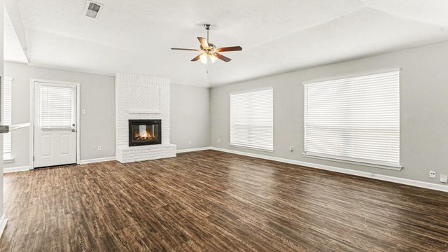 2431 Tall Ships Drive, Friendswood, TX 77546