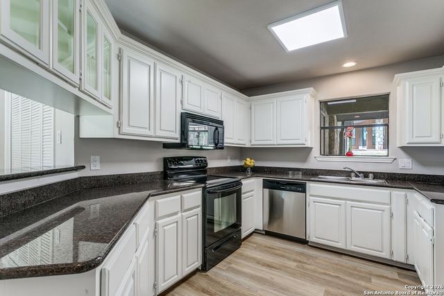 9380 Braun Rd 501 B, San Antonio, TX 78254