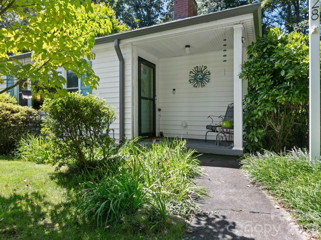 28 Arthur Road, Asheville, NC 28806