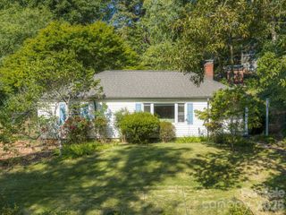 28 Arthur Road, Asheville, NC 28806