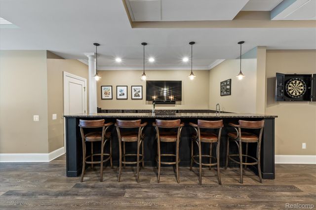 2370 Pond Vallee Drive, Oakland Charter Township, MI 48363