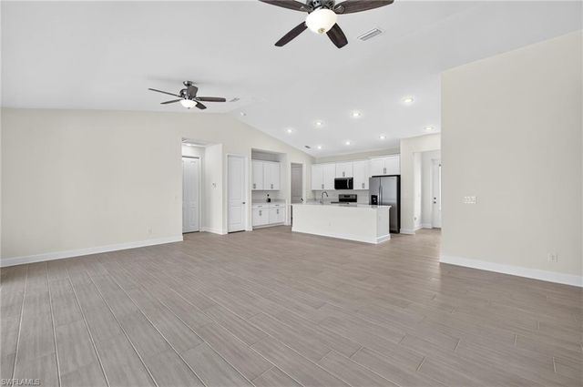 29 NE 20th CT, Cape Coral, FL 33909