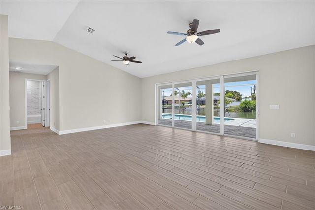 29 NE 20th CT, Cape Coral, FL 33909