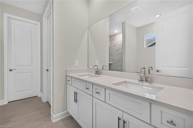 29 NE 20th CT, Cape Coral, FL 33909