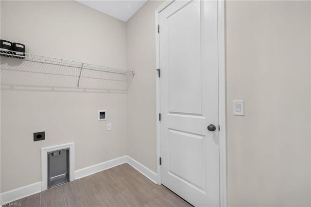 29 NE 20th CT, Cape Coral, FL 33909