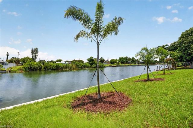 29 NE 20th CT, Cape Coral, FL 33909