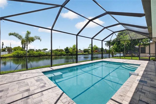 29 NE 20th CT, Cape Coral, FL 33909