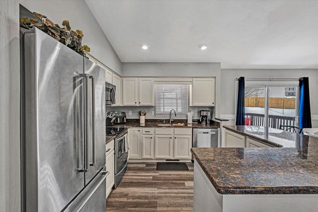 30 Vela CIR, Roanoke, VA 24019