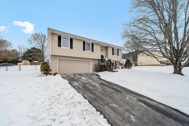 30 Vela CIR, Roanoke, VA 24019