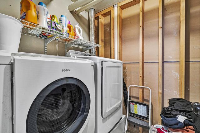 30 Vela CIR, Roanoke, VA 24019