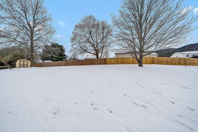 30 Vela CIR, Roanoke, VA 24019