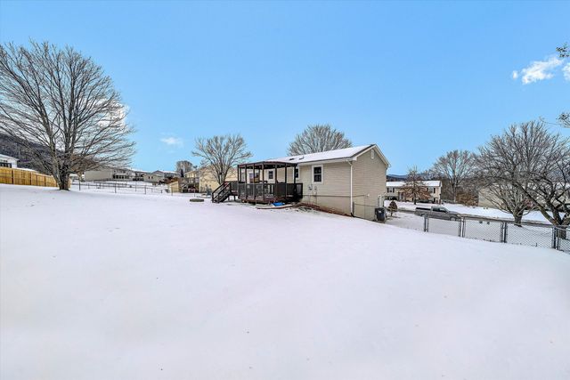 30 Vela CIR, Roanoke, VA 24019