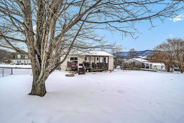 30 Vela CIR, Roanoke, VA 24019