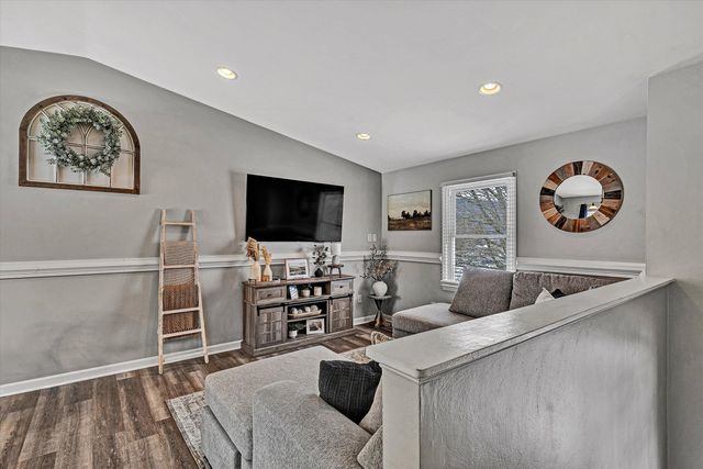 30 Vela CIR, Roanoke, VA 24019