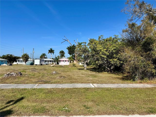 623 FITZHUGH AVENUE, Punta Gorda, FL 33950