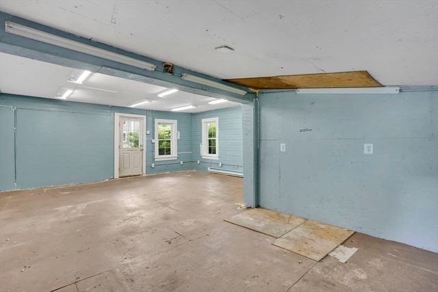 69 Margaret St, Monson, MA 01057