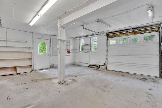 69 Margaret St, Monson, MA 01057