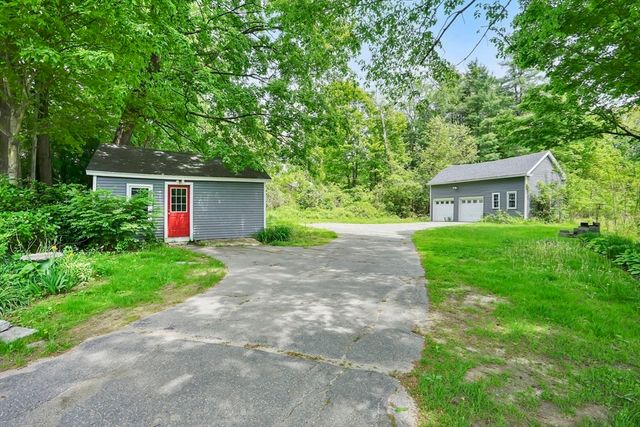 69 Margaret St, Monson, MA 01057